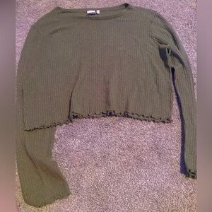Green, lettuce trim cropped long sleeve